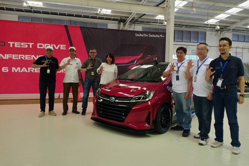 Daihatsu Ayla modifikasi