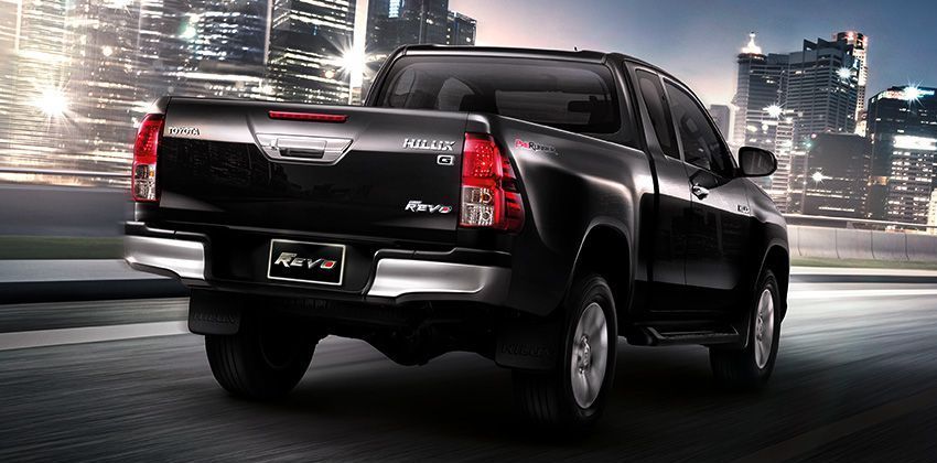 2019 Toyota Hilux Rear Angular
