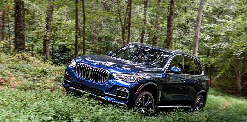 2019 BMW X5 Front Angular