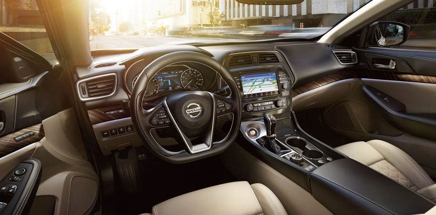 Nissan Maxima INTERIOR
