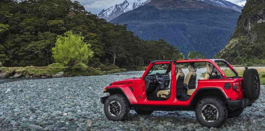 2019 Jeep Wrangler side