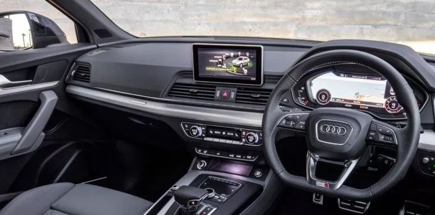  2019 Audi Q2 - interior