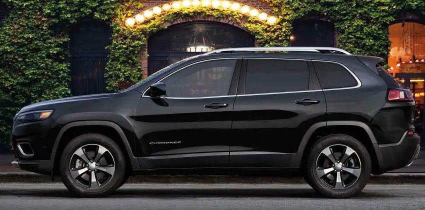 2019 Jeep Cherokee Side View
