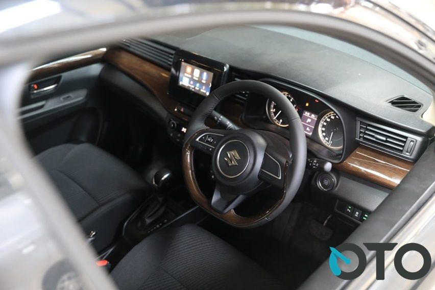 Interior Ertiga Sport