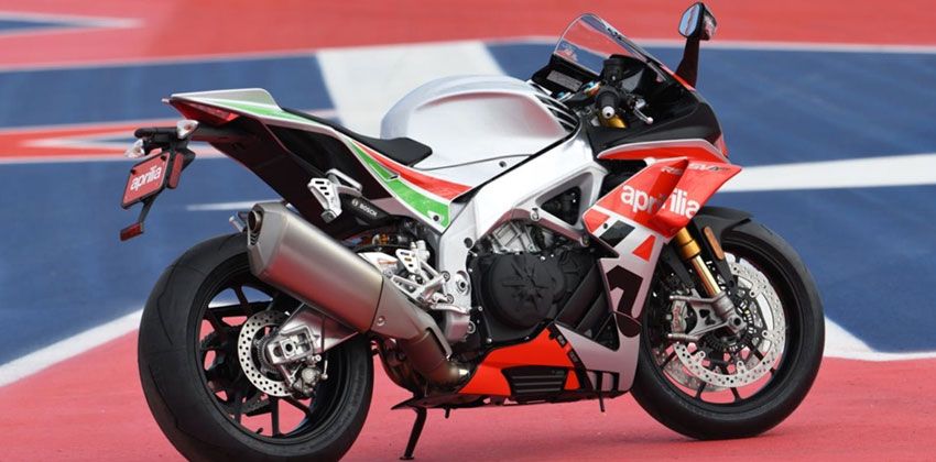 2019 Aprilia RSV4 RF rear