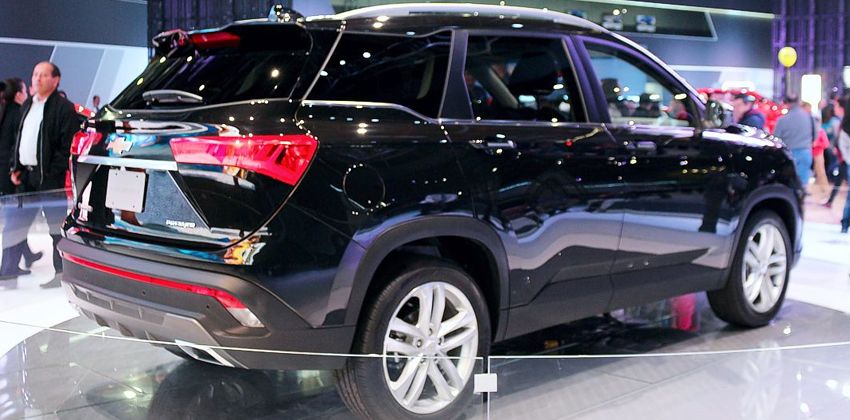 2019 Chevrolet Captiva Rear Angular