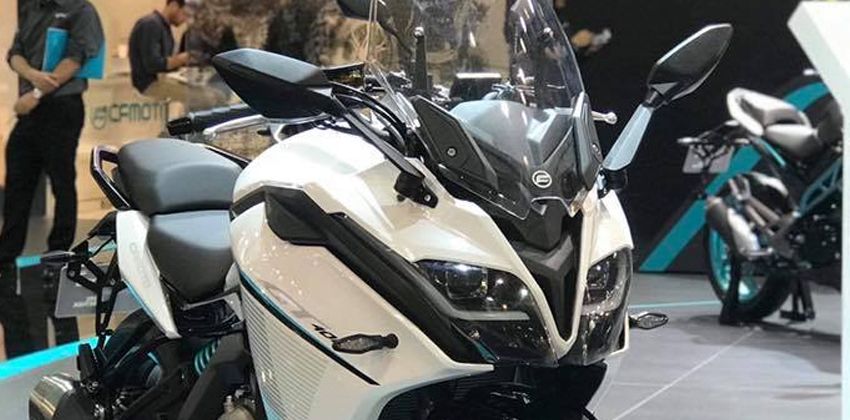 CFMoto 400 GT Front Angular