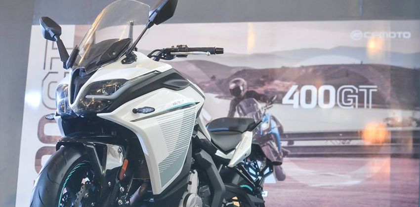 CFMoto 400 GT Angular View