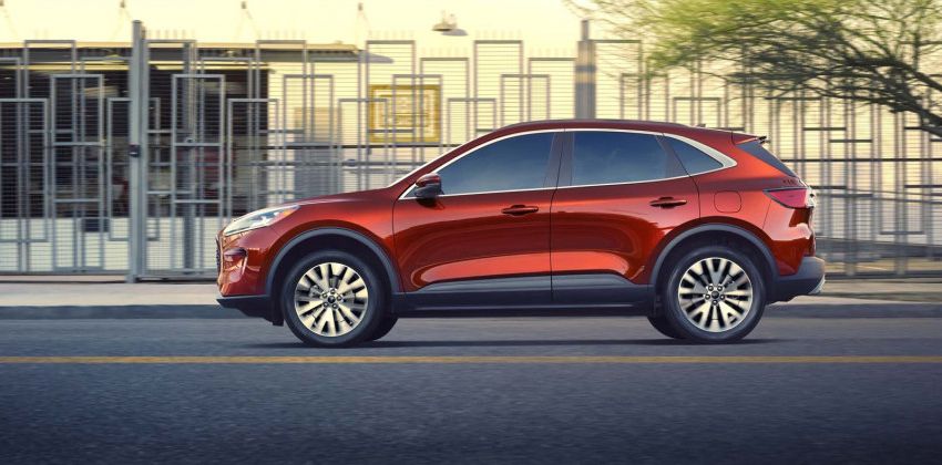 2020 Ford Escape SIDE