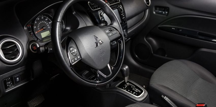 Mitsubishi Mirage G4 Interior