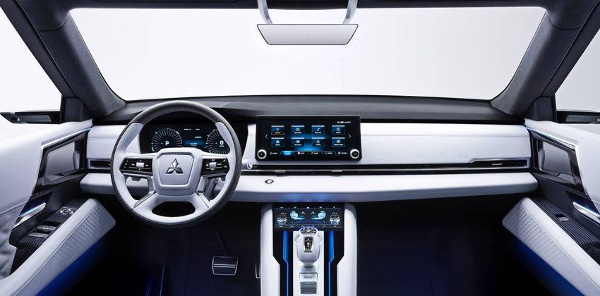 Mitsubishi Engelberg Tourer concept dash