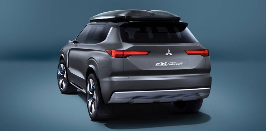 Mitsubishi Engelberg Tourer concept rear