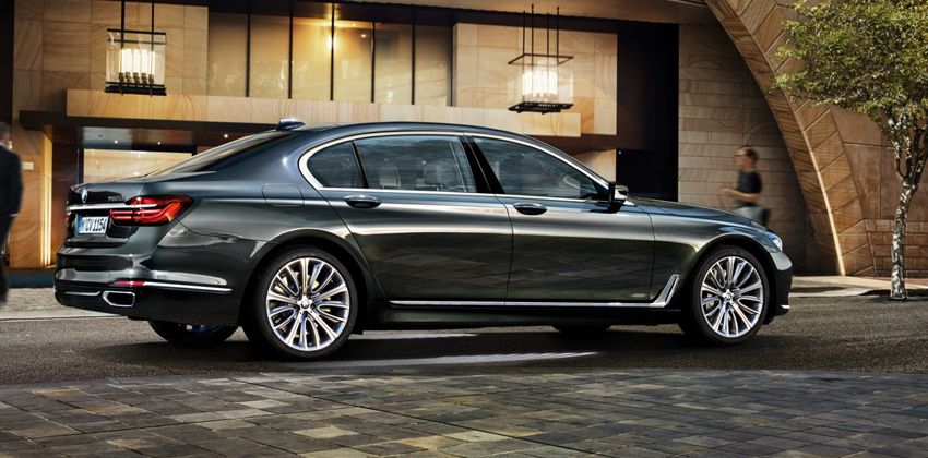 BMW 7 Series Side Angular
