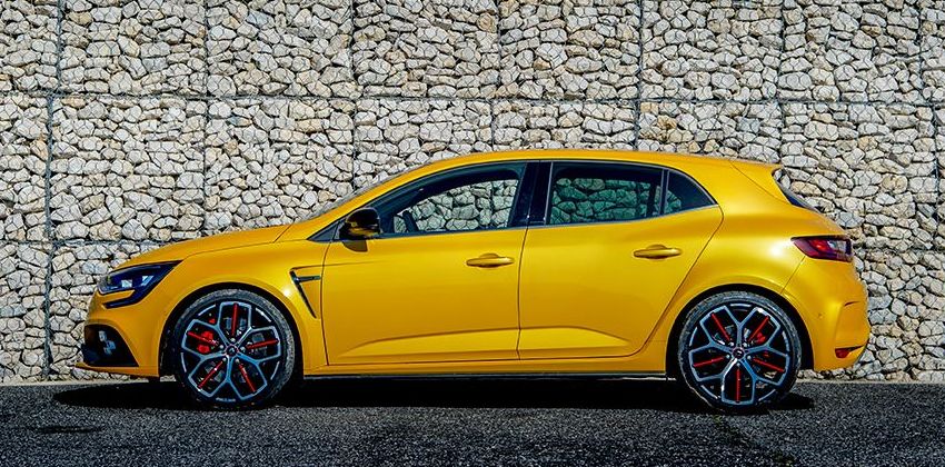 Renault Megane RS side