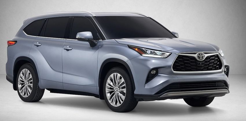 2020 Toyota Highlander Front Angular