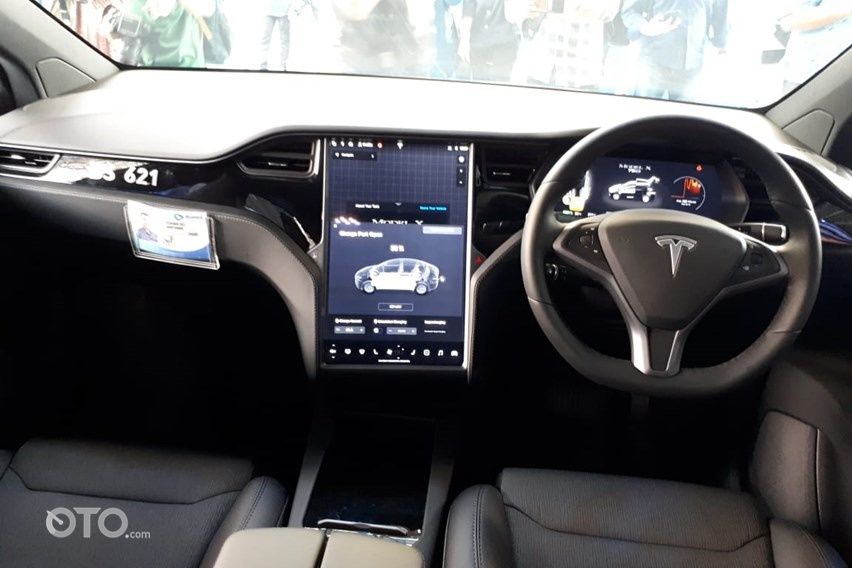 Interior Tesla Model X