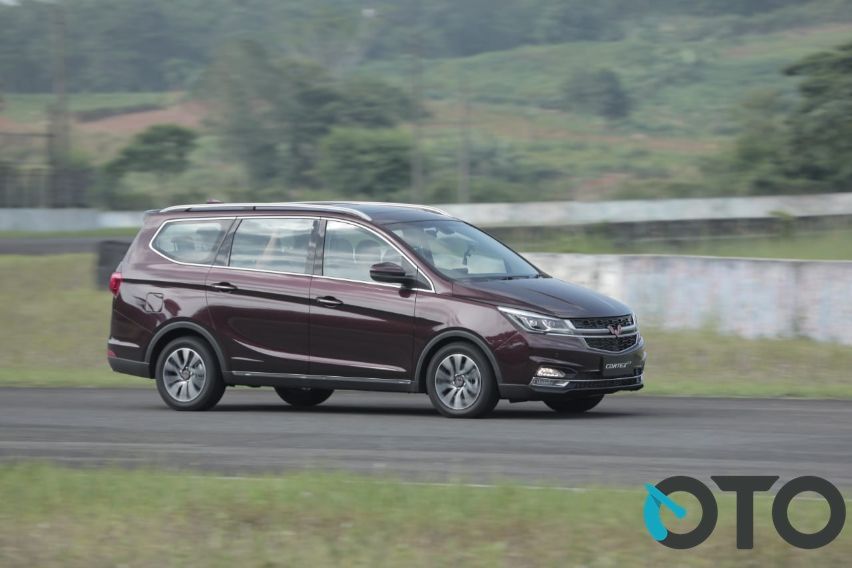 Wuling Cortez Mobil Keluarga