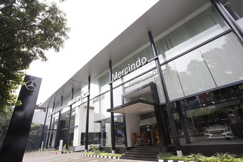 AMG Performance Center Pertama di Jakarta Resmi Beroperasi