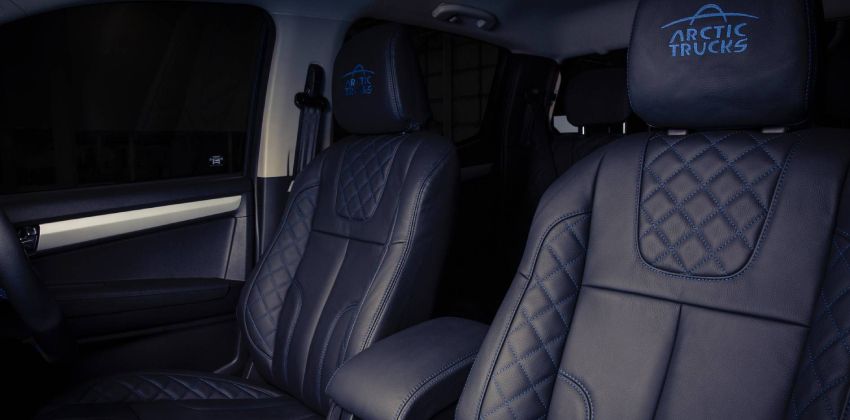 2019 Isuzu Arctic Trucks T35 Safir Seats