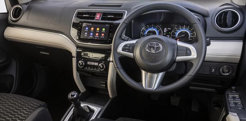 2019 Toyota Rush dash