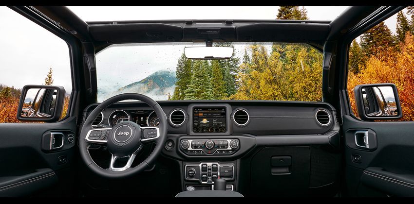 Jeep Wrangler Rubicon Dash