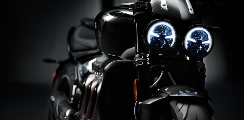 2019 Triumph Rocket III front