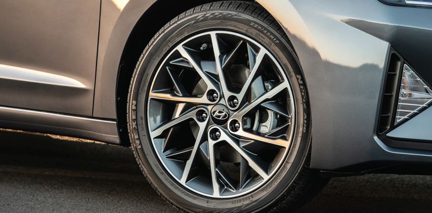 2019 Elantra wheels