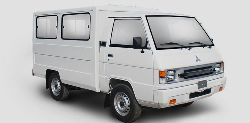 Euro 4 Mitsubishi L300 Right Angular