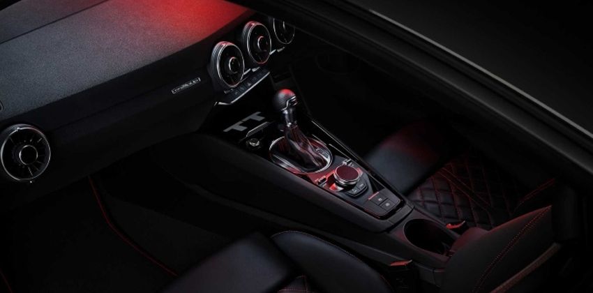 Audi TT Quantum Gray Edition cabin