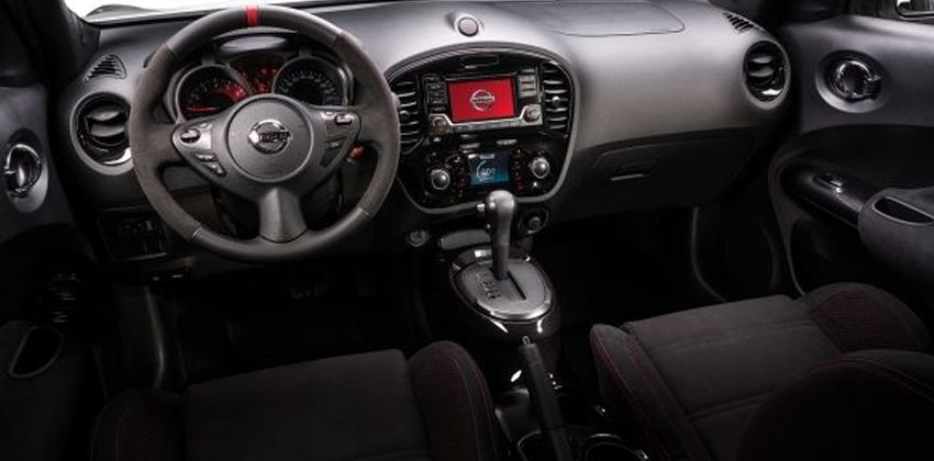 2020 Nissan Juke NISMO Dash