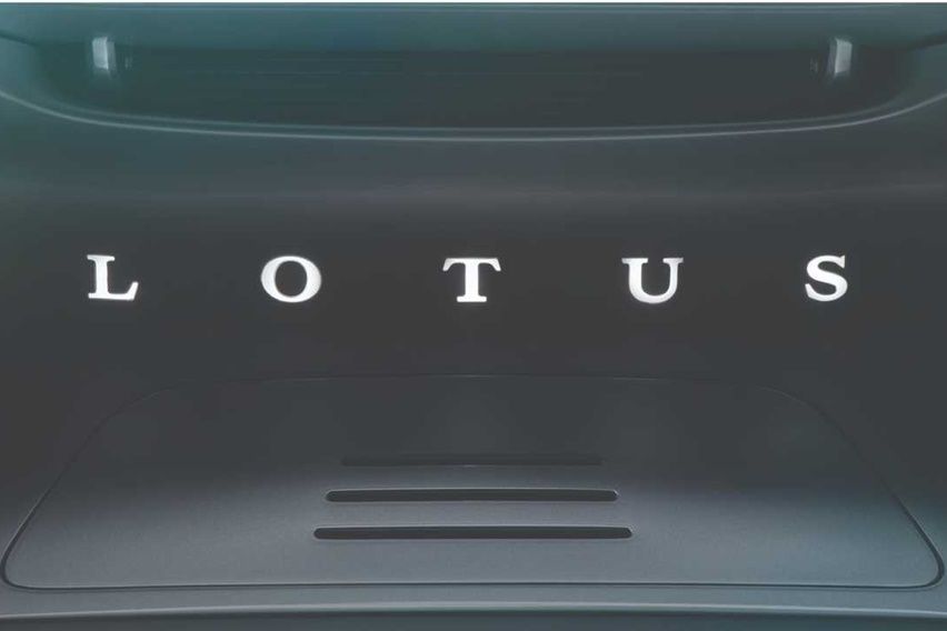 Lotus Kenalkan Mobil Sport Listrik Juli Mendatang
