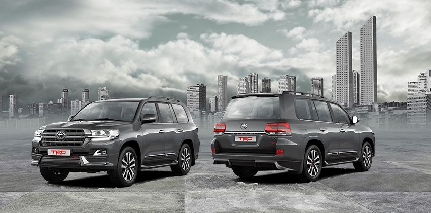 Toyota Land Cruiser 200 TRD Front & Rear