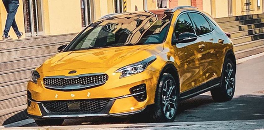 Kia XCeed crossover exterior