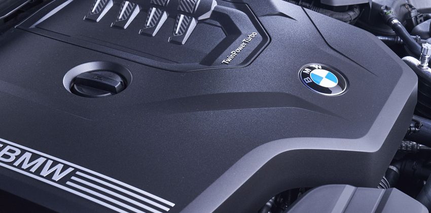 2019 BMW 3 Series Sedan Engine