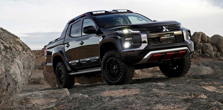 Mitsubishi Strada Absolute Front Angular