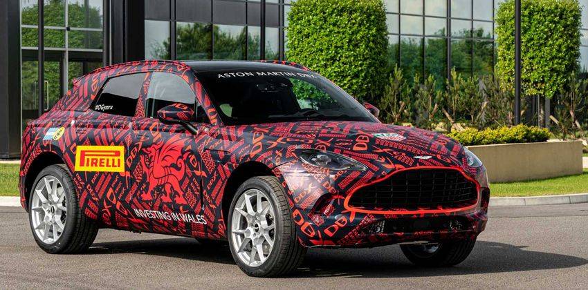 Aston Martin DBX Front