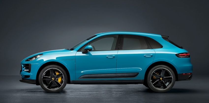 Facelifted Porsche Macan SIDE