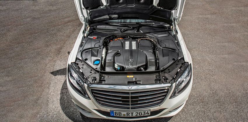 Daimler Stop Kembangkan Mesin Baru, Mesin Konvensional Mati Secara Perlahan