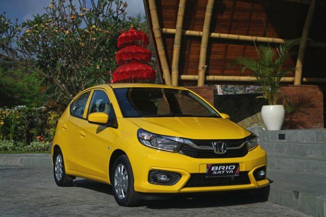Honda Brio RS vs Suzuki Baleno, Pilih Mana? Honda Brio RS vs Suzuki Baleno, Pilih Mana?