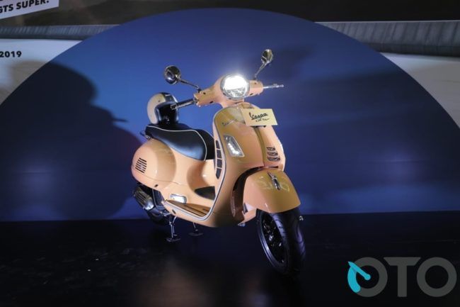 2019/06/Vespa-GTS-Super-7.jpeg