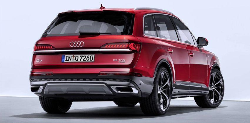 2020 Audi Q7 Rear