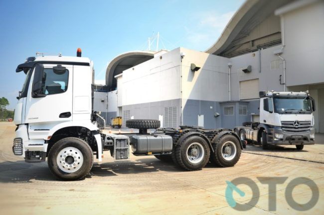 2019/06/Mercedes-Benz-Actros-Arocs4.jpg