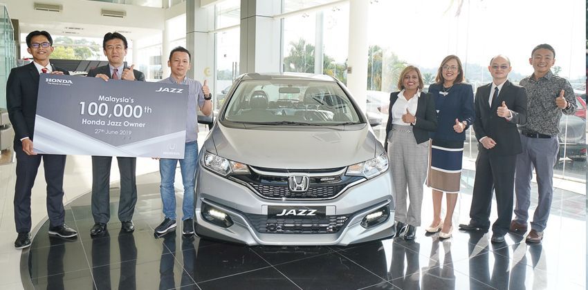 100,000th Jazz delivered by Honda Malaysia 