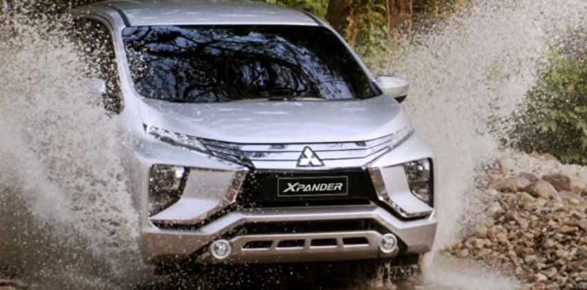Mitsubishi Xpander Front Angular In Water