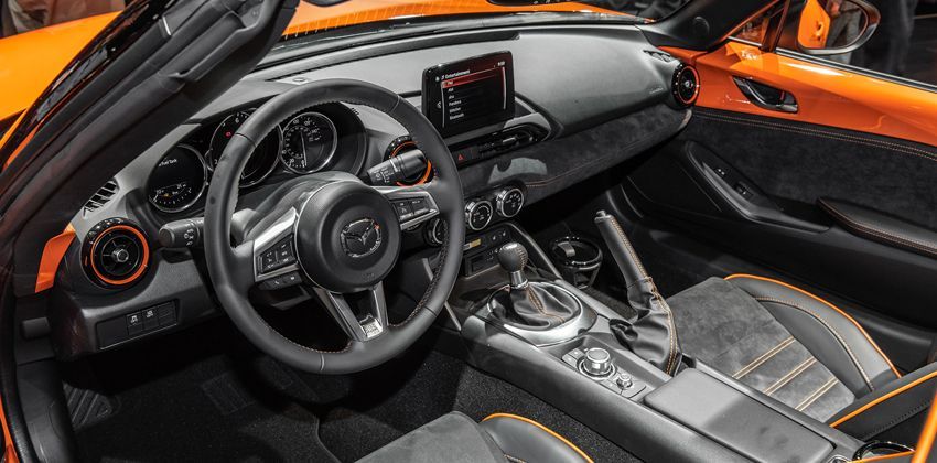 MX-5 Cabin