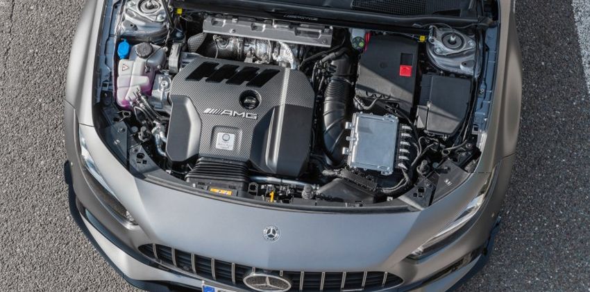  C118 AMG CLA 45 4Matic+ engine