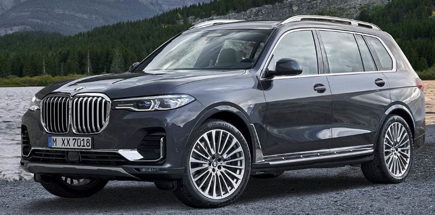 BMW X7 SUV side