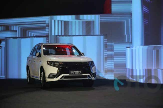 2019/07/Mitsubishi-Outlander-PHEV-2019-Indonesia4.jpg