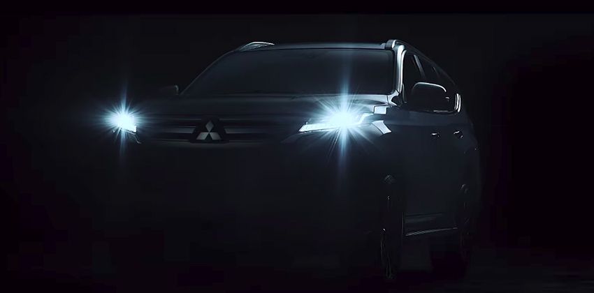 2020 Mitsubishi Montero Sport Front Angular