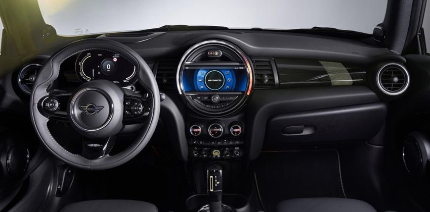 Mini Cooper SE interior